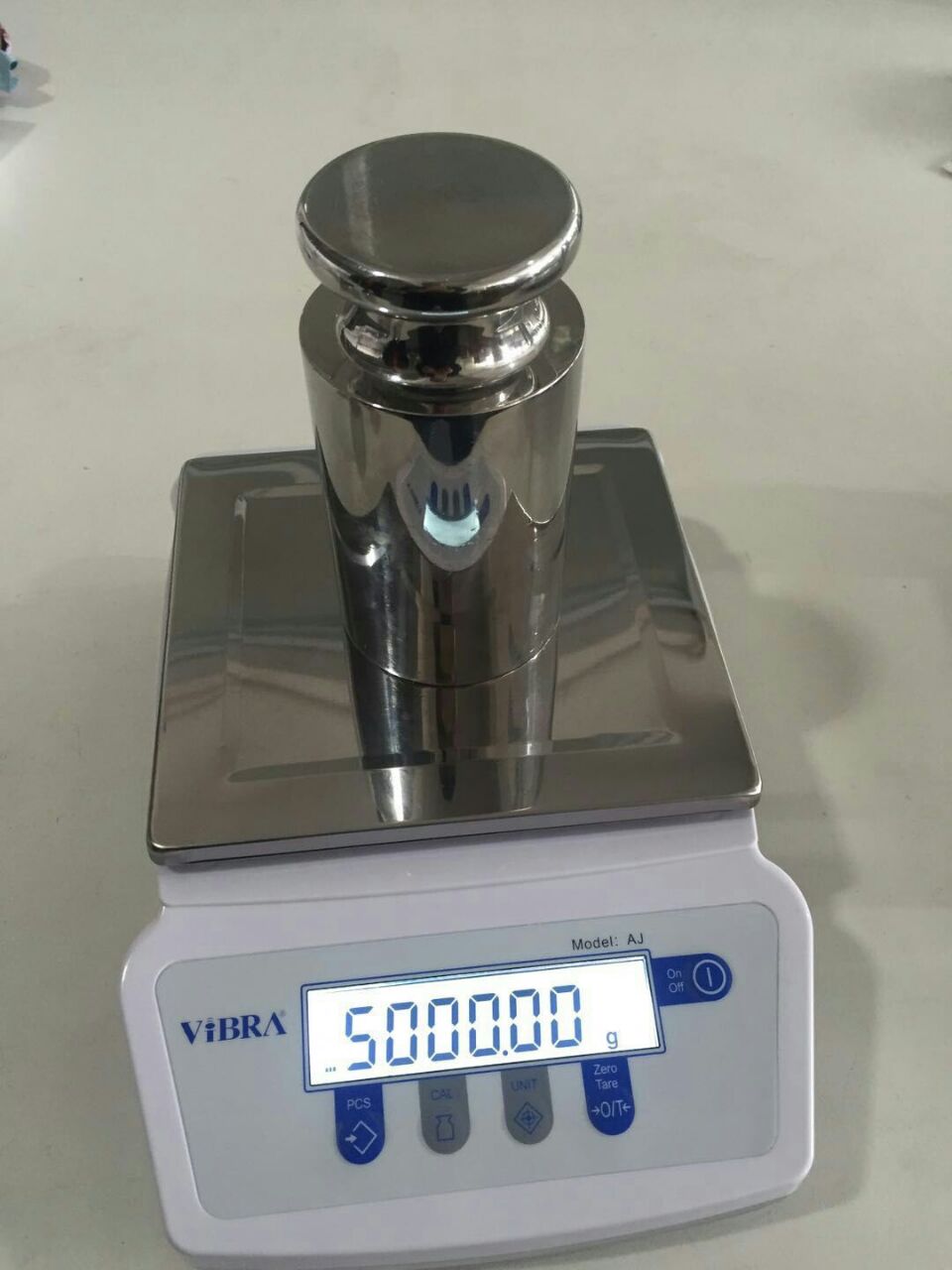 Laboratory scales